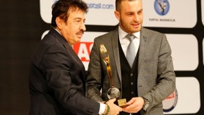 Yılın Altın Sanat Marka Ödülü Burak Yapım’a